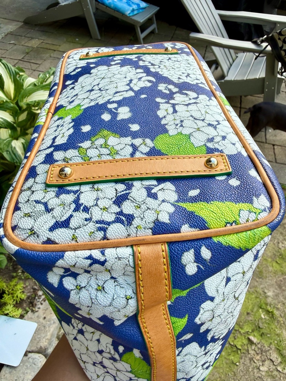 Dooney & Bourke Navy White Hydrangea Zip Tote - Picture 5 of 8